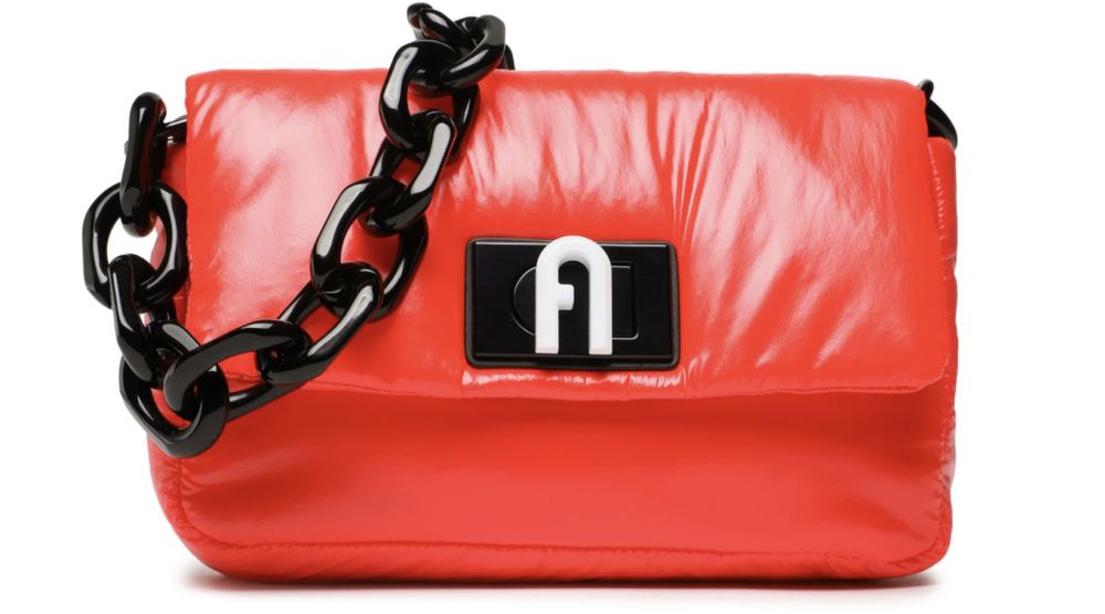 Furla Ruby Red Shoulder bag.Нова.100%ориг. С етикети и всичко от до