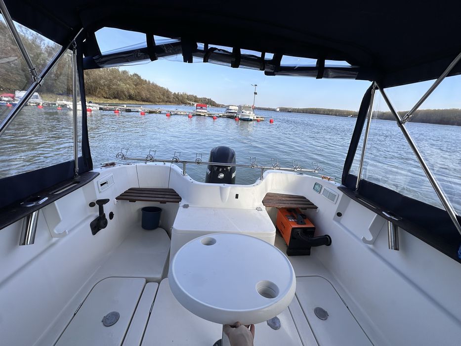 Quicksilver Pilothouse 640 cu Mercury 100 cp si peridoc