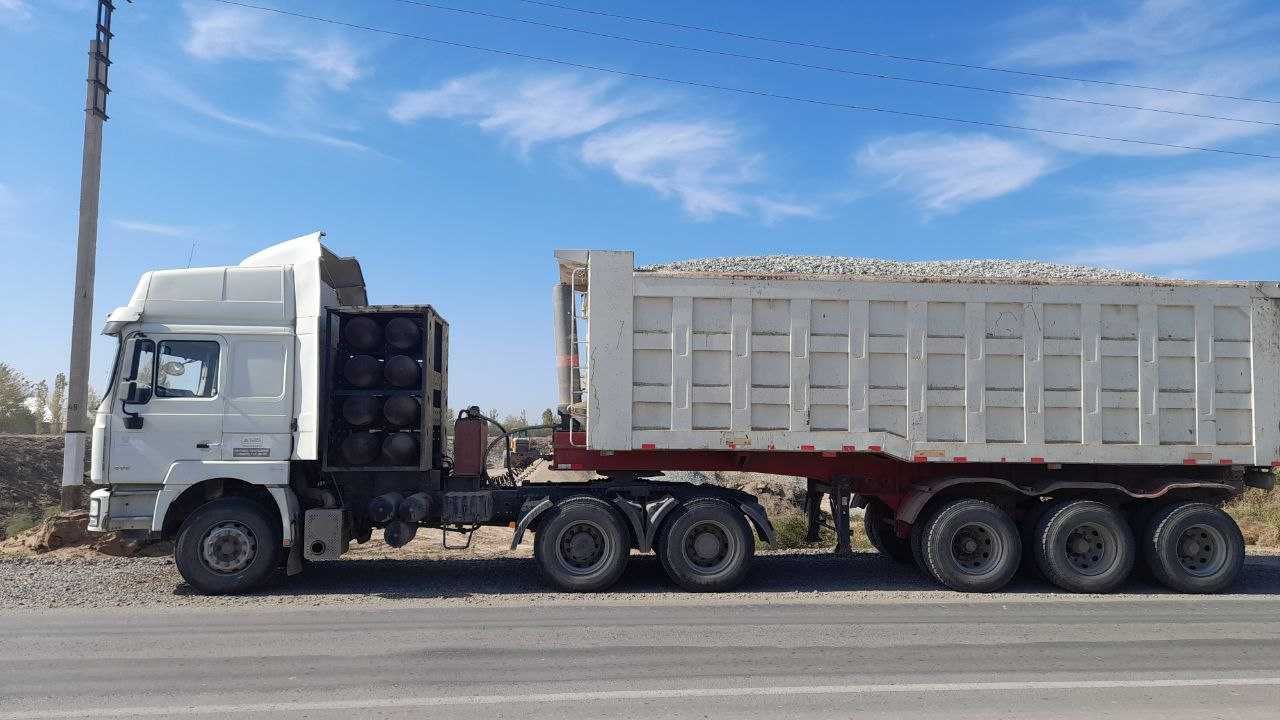 SHANXI SHACMAN CNG комплект прицеп + тягач