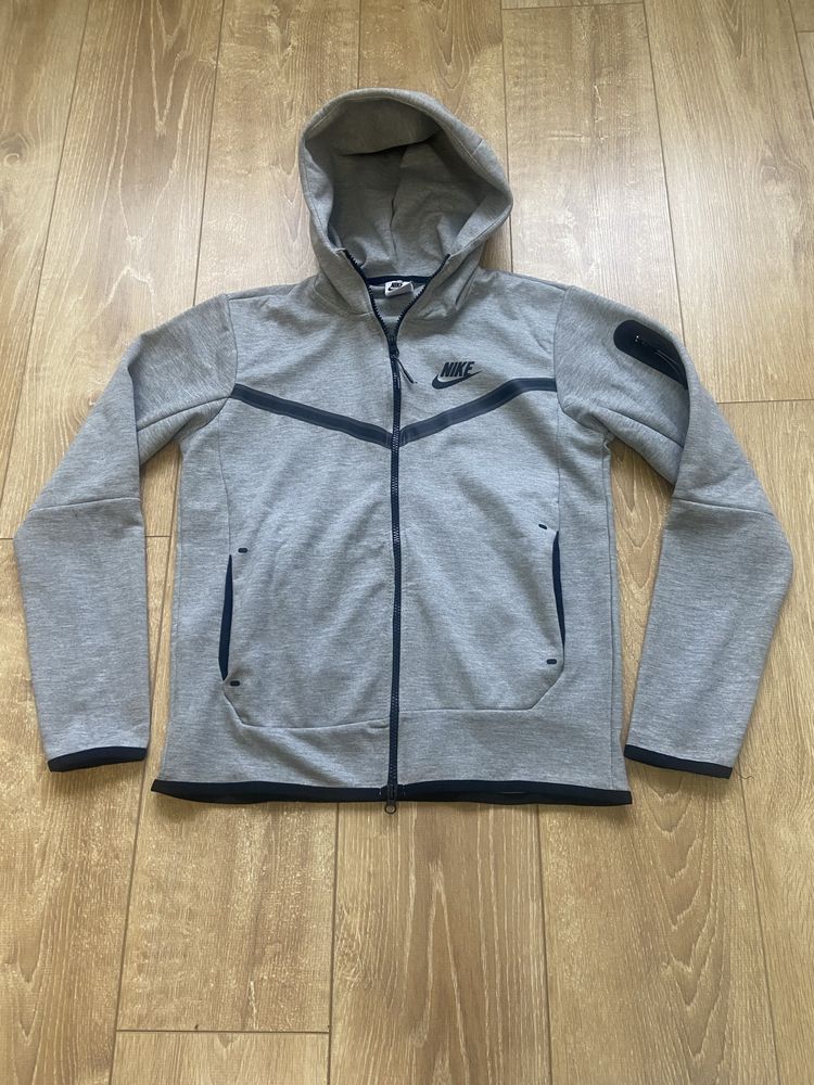 Trening Tech Fleece Nike marimea M,XL,XXL