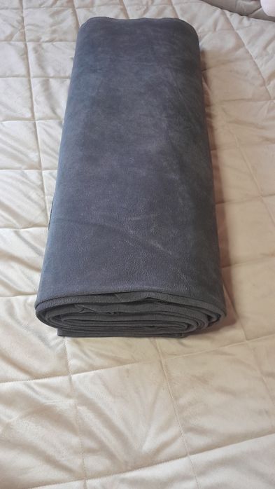 Продам 8 метров велюровой(бархатной )ткани