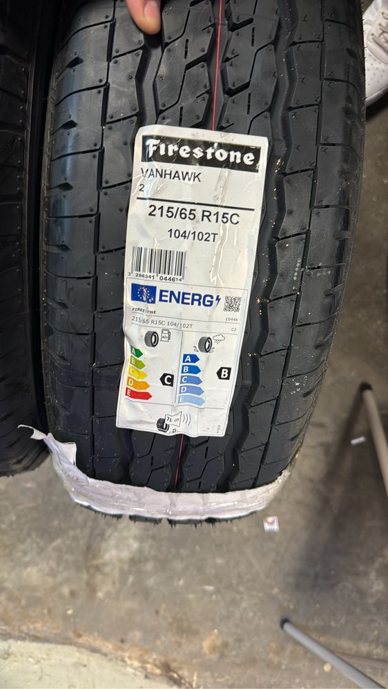 Firestone 215/65r15c