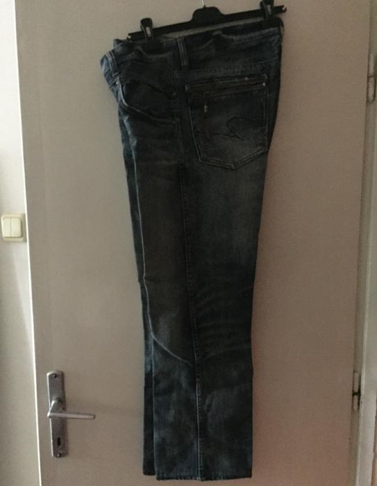 Blugi EXTRA SIZE, second-hand, marimi 50-54, in Arad la 45 lei