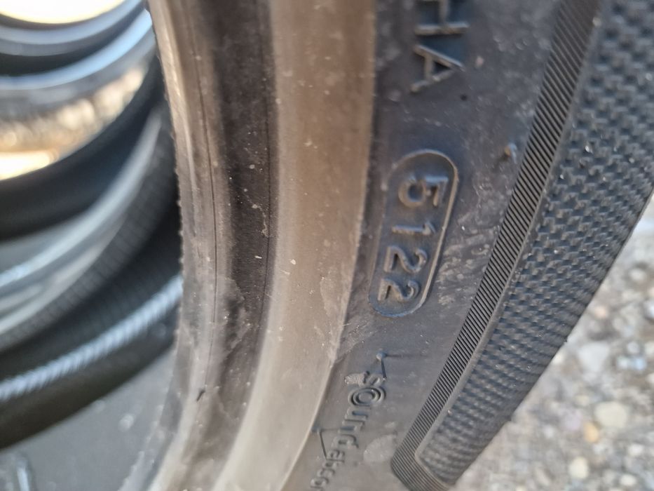 Anvelope 255/45R19 marca Hankook, DOT 2022,6 mm
