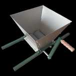Zdrobitor struguri manual ZSM-30, cuva INOX 30L Productivitate 500kg/h