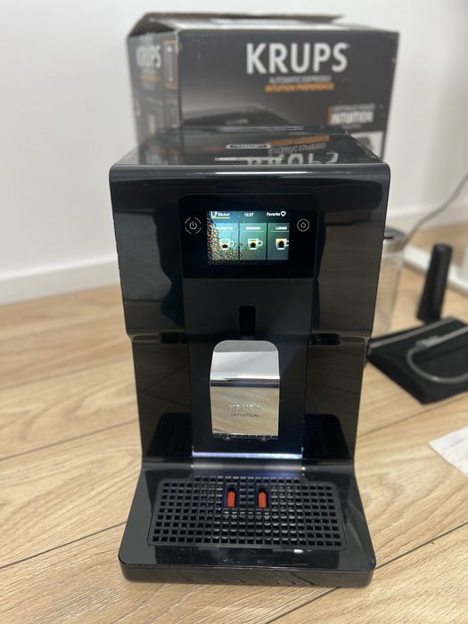Espressor automat KRUPS Intuition Preference- pachet complet, garantie