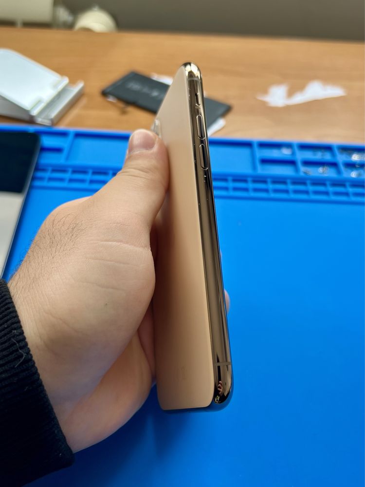 iPhone 11 PRO, НА ЧАСТИ - дисплей, камера, корпус, букса и др.