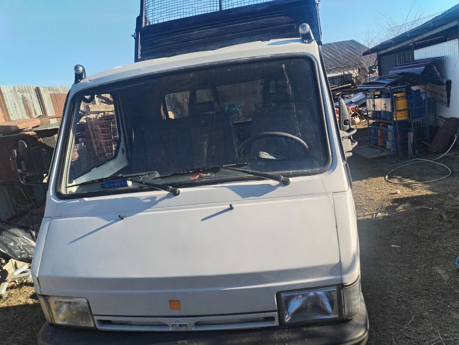 Carosata basculabil trilaterale