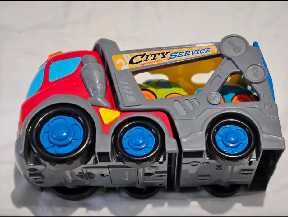 Camion cu 2 masinute