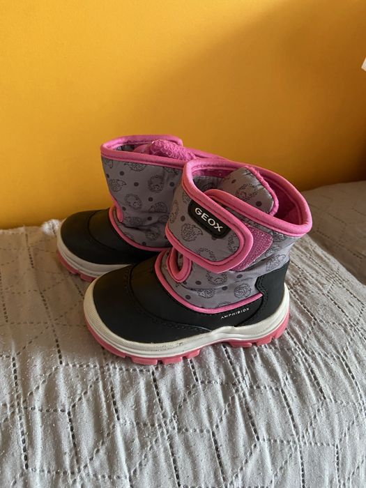 Ghetute fetite Geox marimea 21