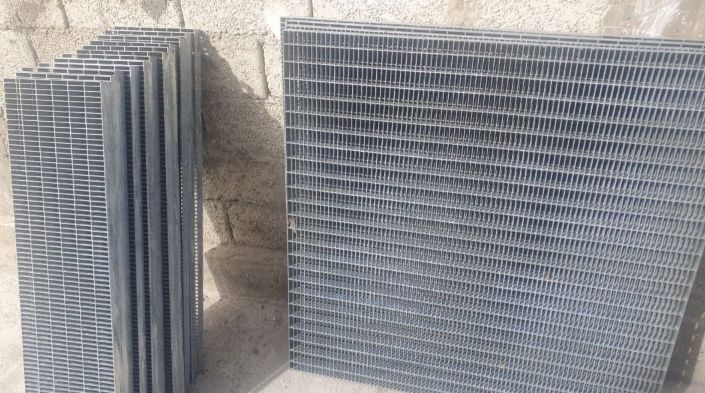 Grilaje zincate orice dimensiune și trepte pentru scări orice dimensiu