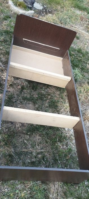 Кровать односпальная