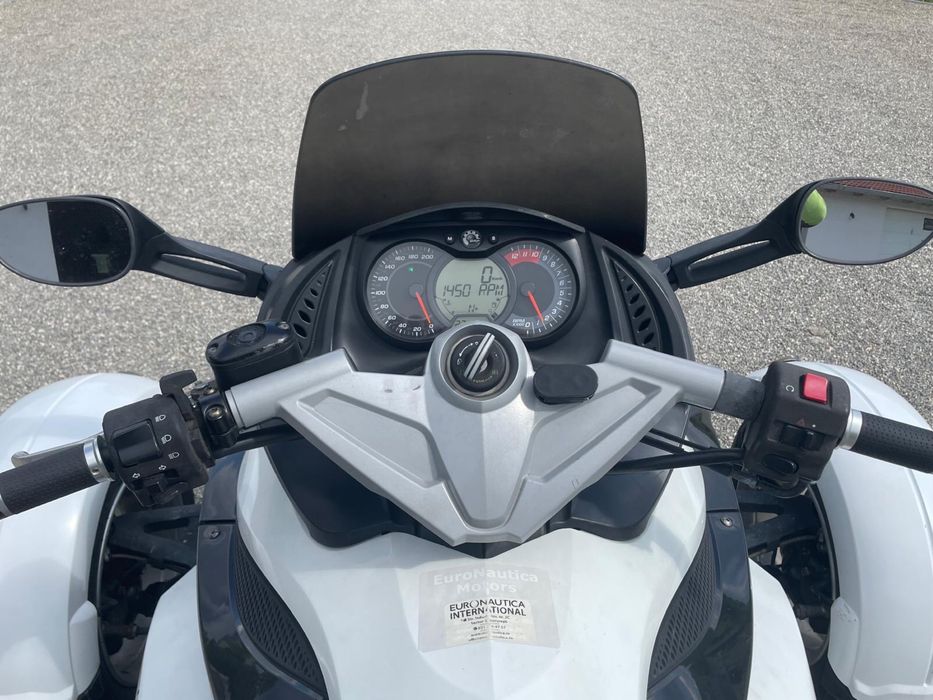 Can-Am Spyder Bombardier
