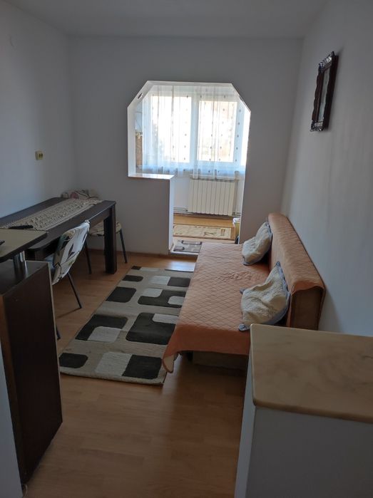 Închiriez apartament -zona excelenta, liniște și confort.