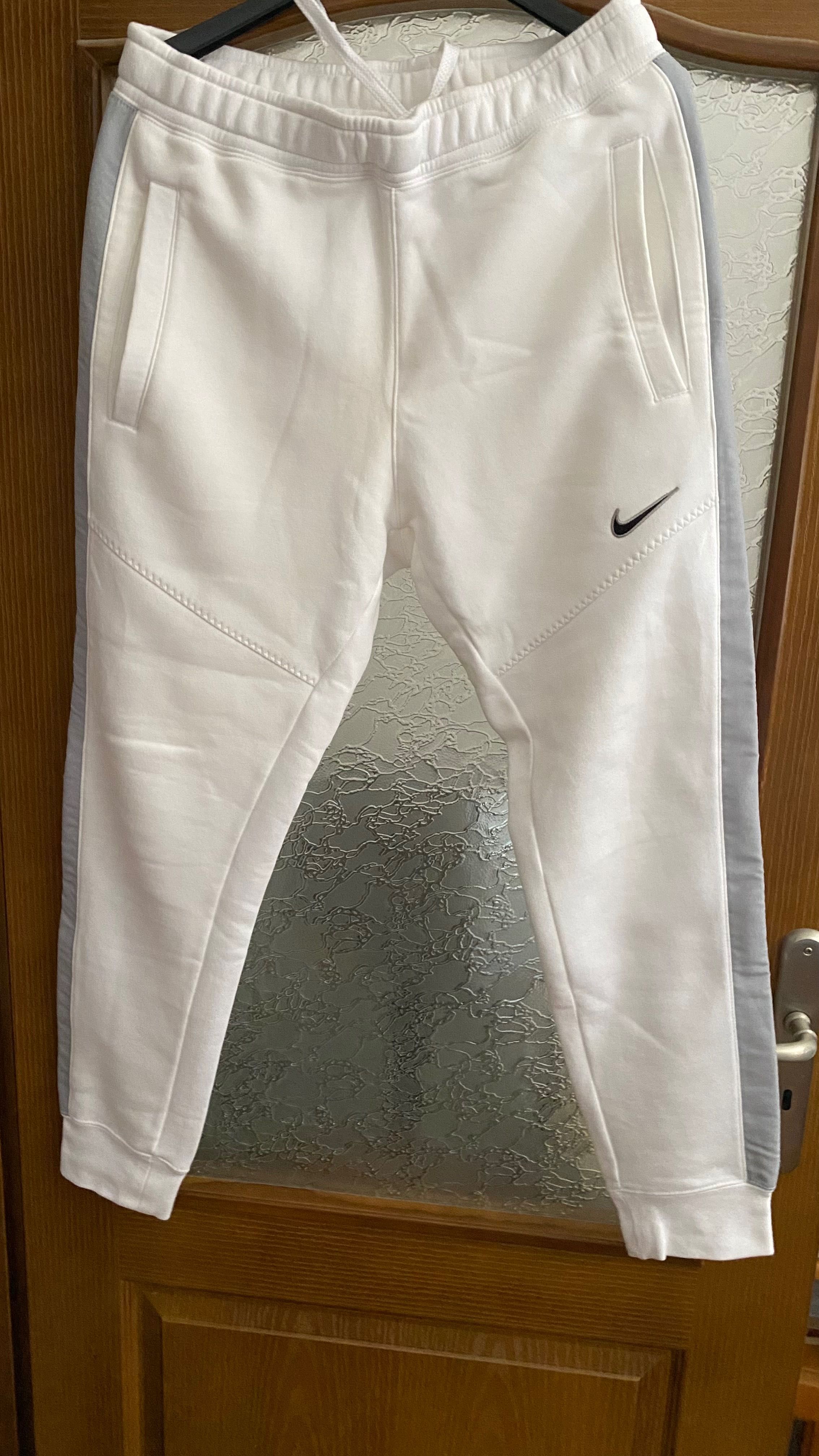 Nike M долнище отлично