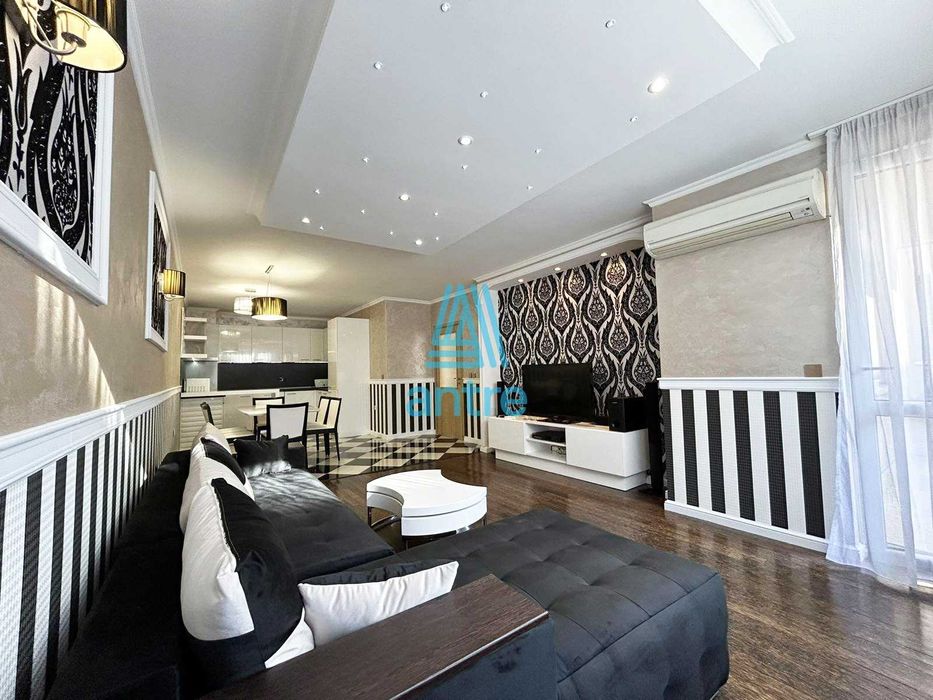 Дава се под наем Двустаен апартамент в София, Център - 72 кв.м за 850 € - Снимка #2