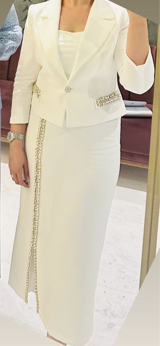 Vand costum alb elegant