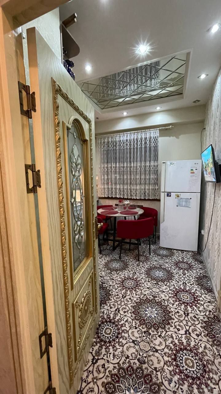 Продам 3 комнатную, Махтумкули, Маркет Макро