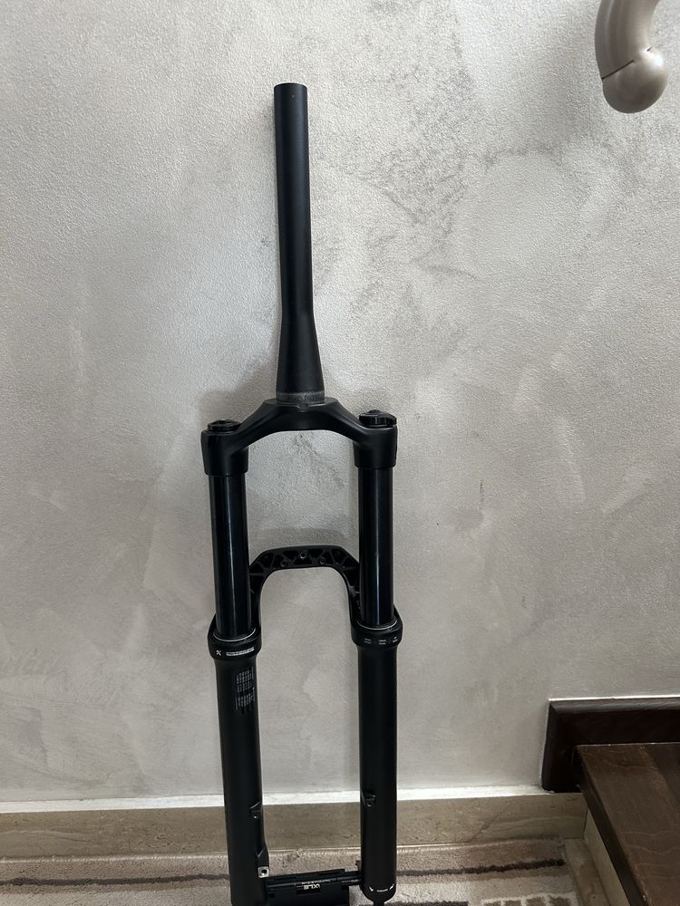 Furca de bicicleta RockShox 35 160 mm ( noua)