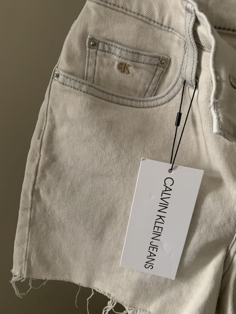 Calvin Klein къс деним
