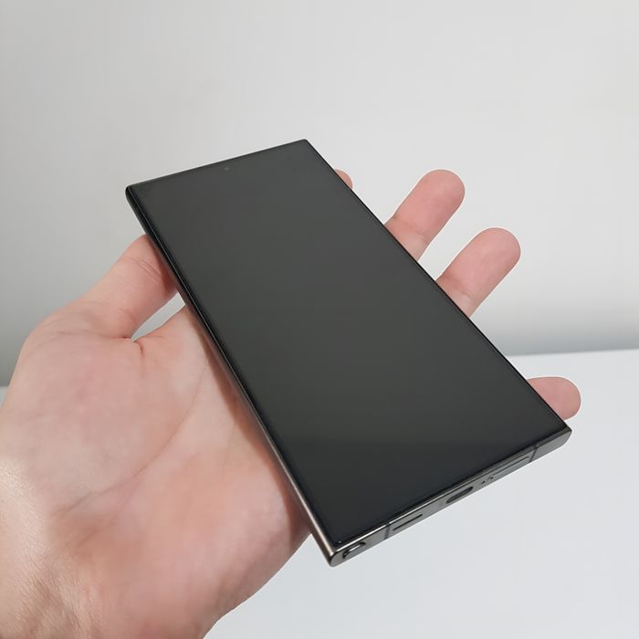 Samsung Galaxy S24 Ultra Full Box.