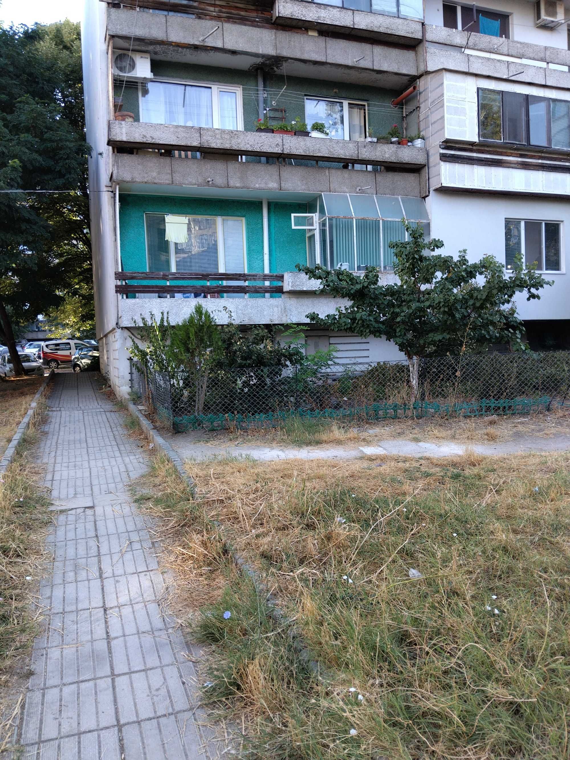 ЗАМЕНЯМ  апартамент от кв. Младост за апартамент за кв. Чайка