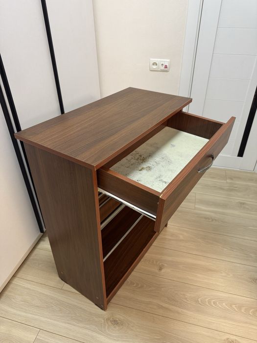 Продается полка для обуви отличное состояние