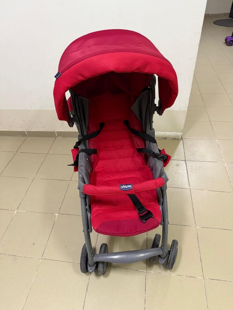 Продается коляска chicco