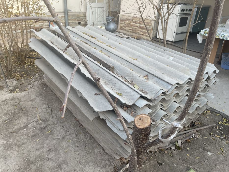 Продам шифер примерно 60 штук