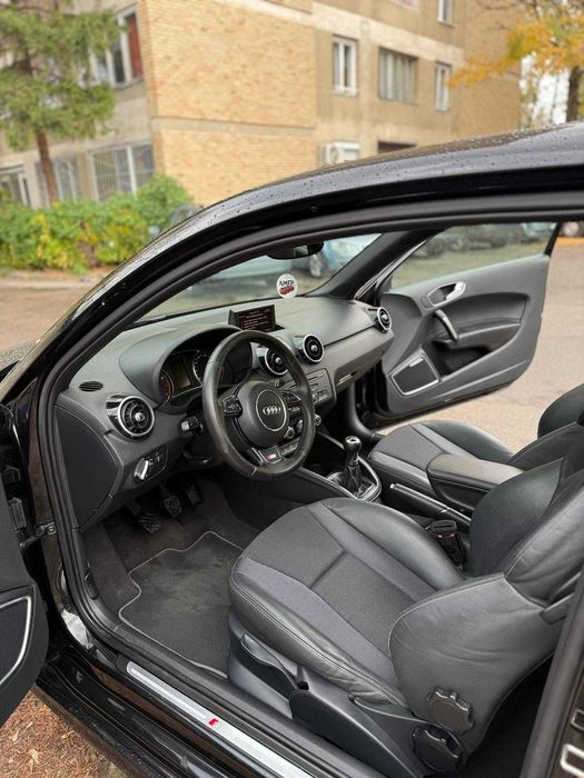 Audi A1 S-line Black Edition 1.4 TFSI 122 CP An 2011