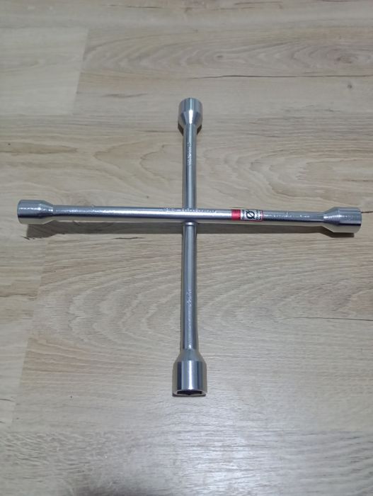 Cheie pentru roti HEYNER, in forma de cruce, dimensiuni 17x19x22x13/16