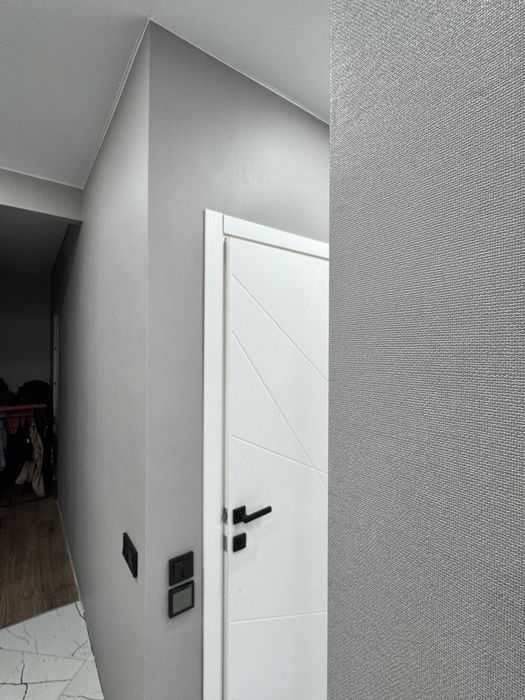 Поклейка обоев от 500-800