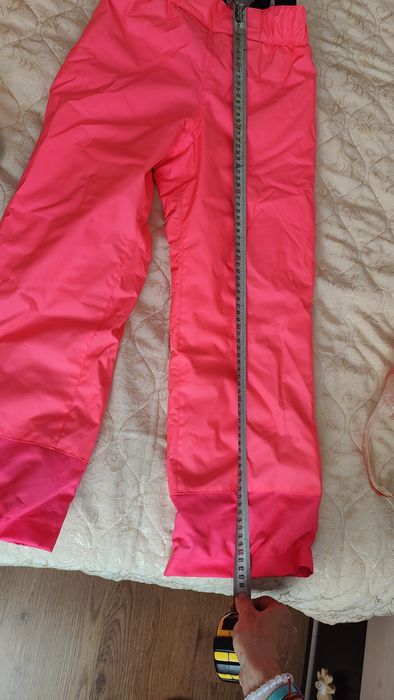 Продавам детски космонавт и ски гащеризон