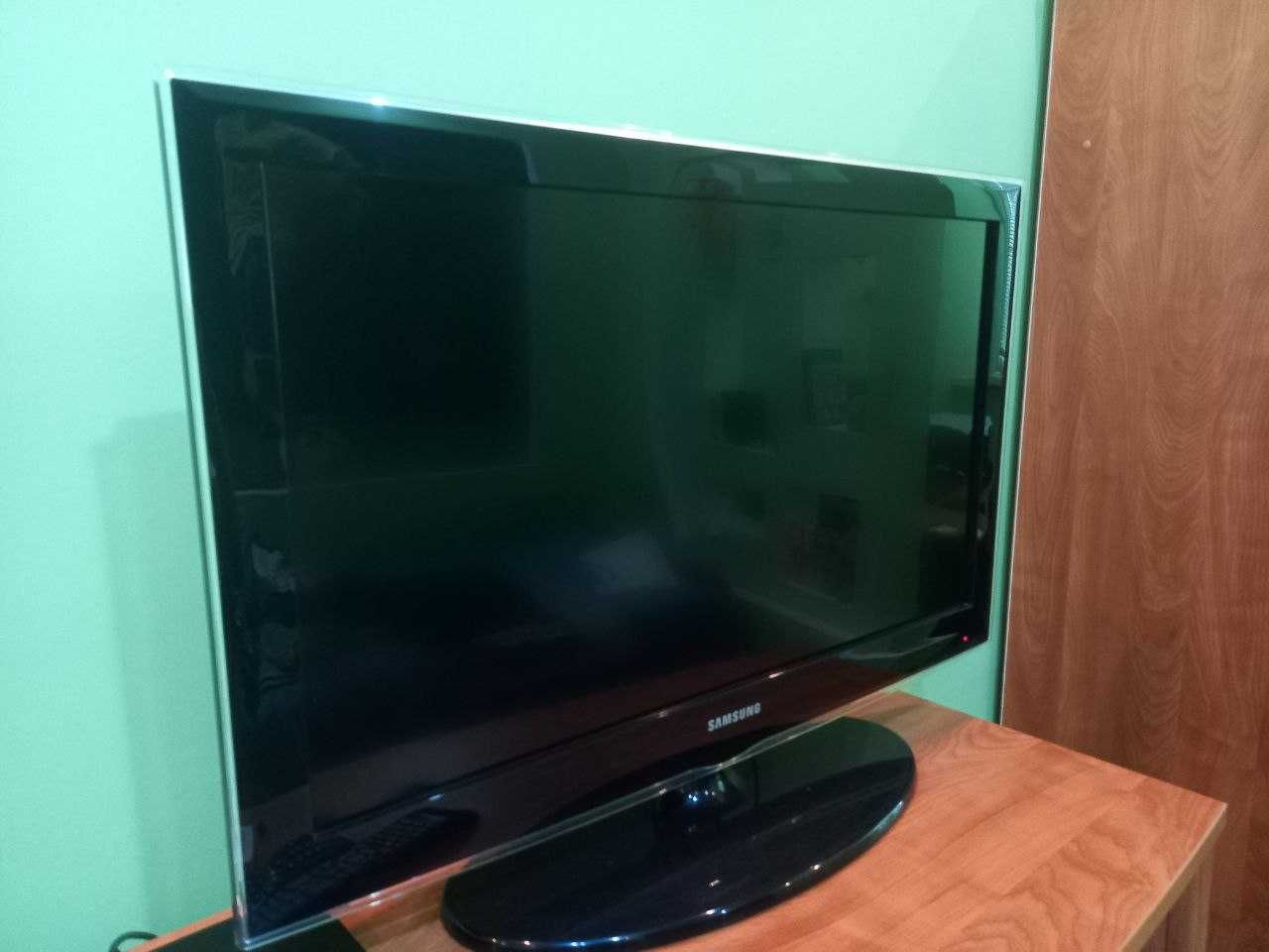 ЖК-Телевизор Samsung LE32D451G3W