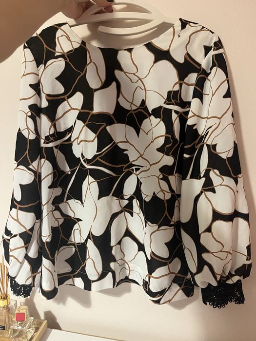 Нова елегантна блуза с дантела