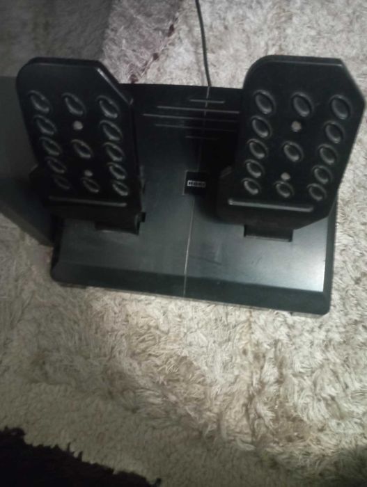 PS4 с волан и педали