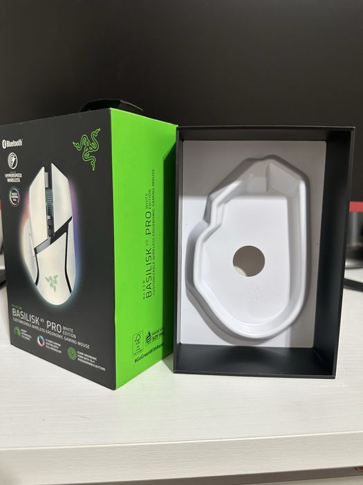 Мышь Razer Basilisk V3 Pro