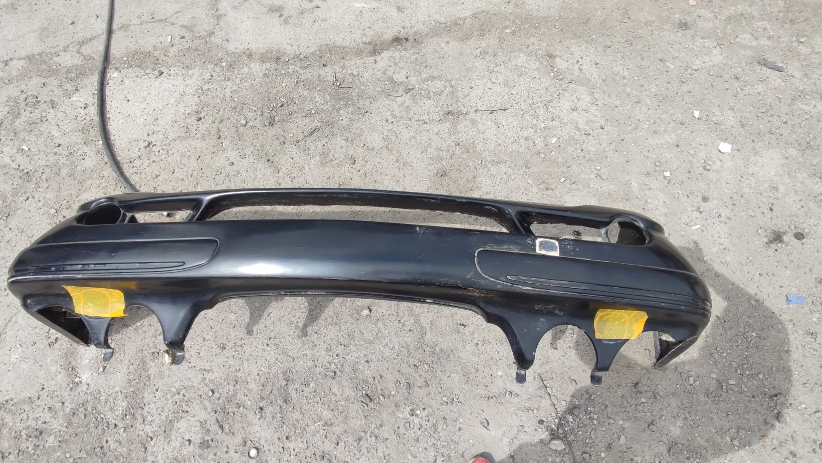 Продам бампер w210 мерс