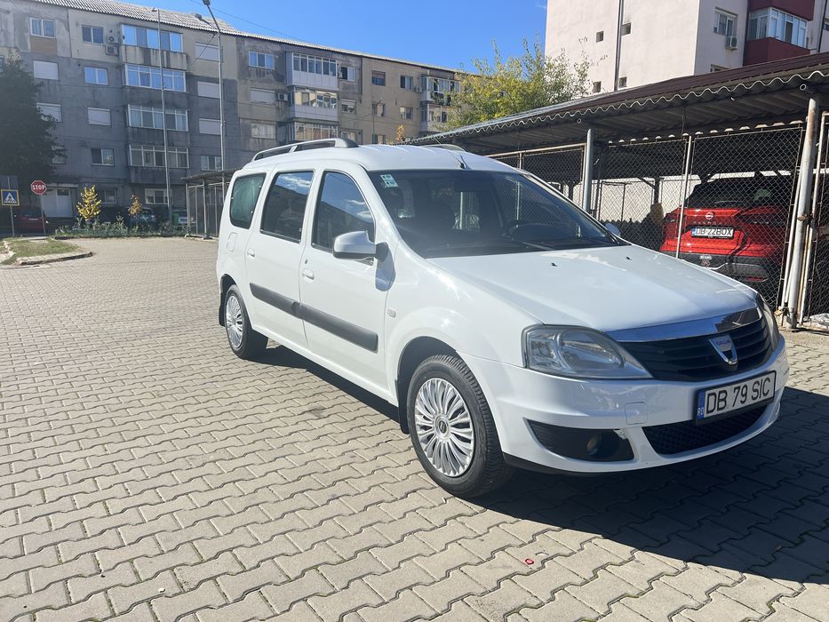 Vând Dacia Logan MCV 7locuri