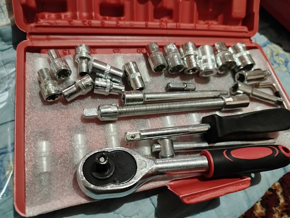 Ключ набор сотилади янги ишлатилмаган