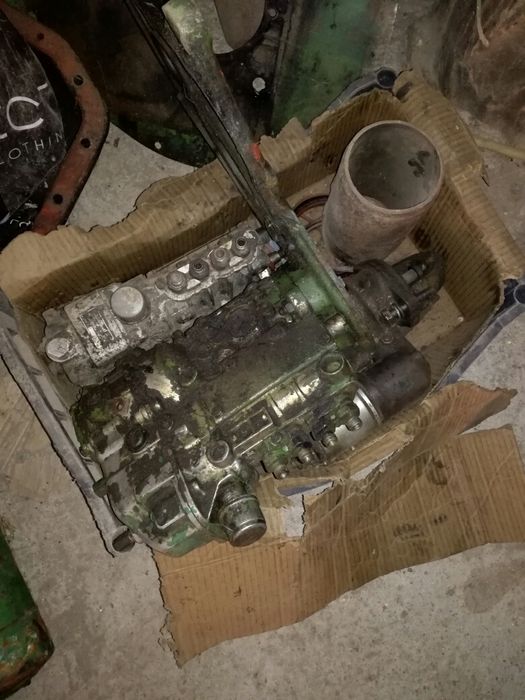 Piese motor de tractor john deere lanz 500 semănătoarea paioase si pla