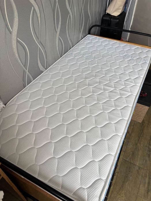 еднолицев матрак 190/90