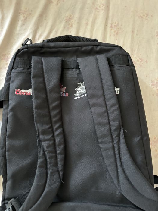 Ghiozdan/ geanta laptop