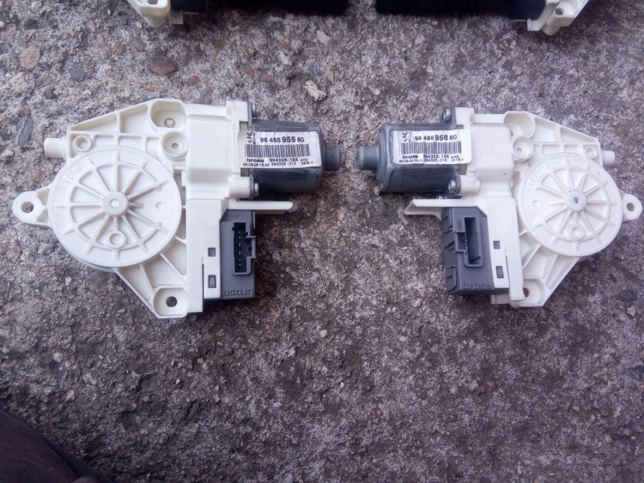 Задни моторчета ел.стъкла за Пежо-407