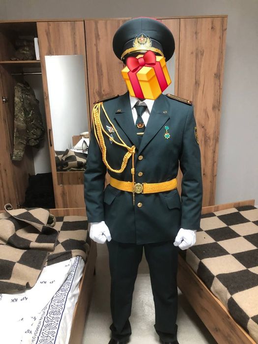 Форма парадный продам