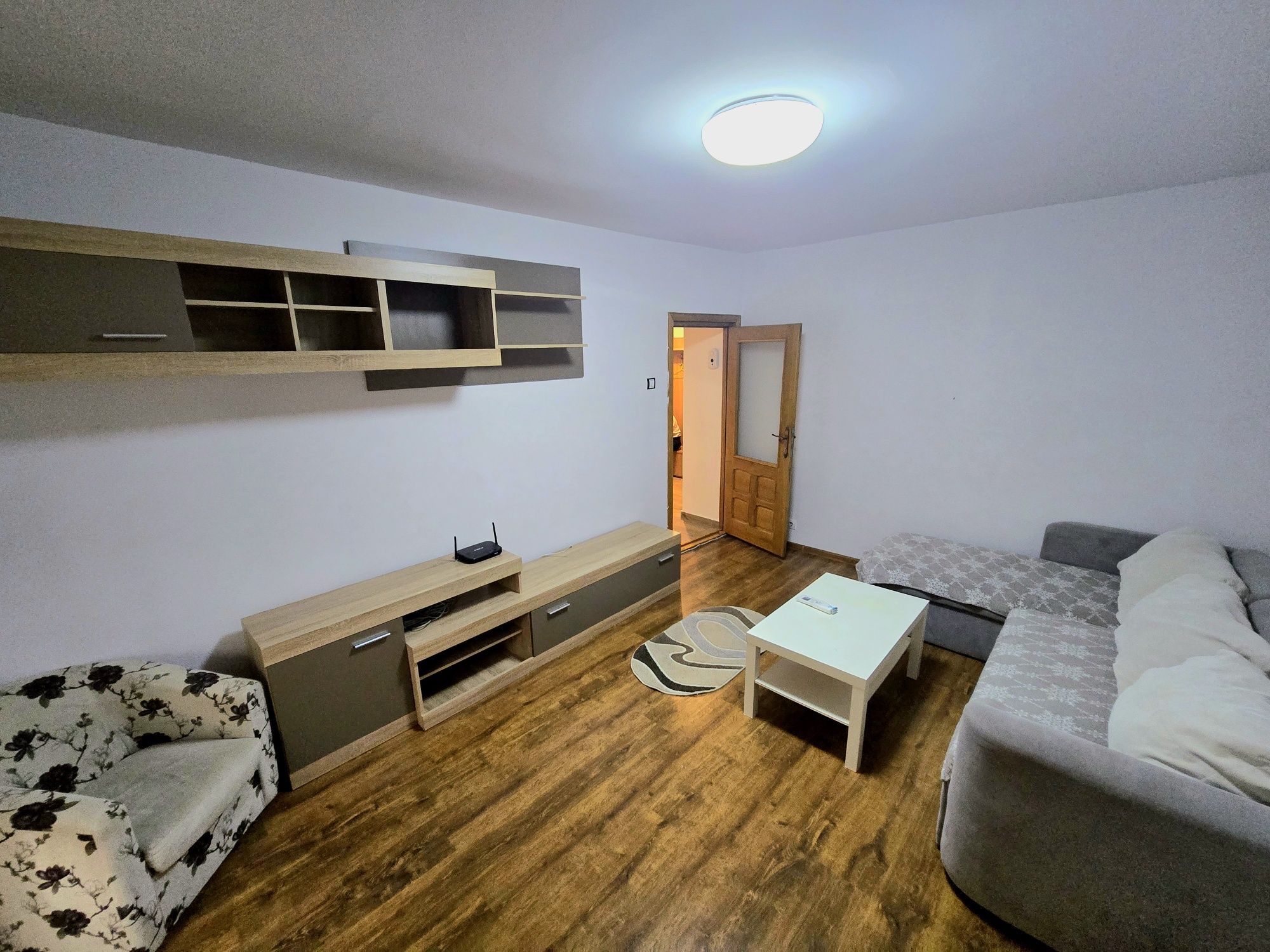 Apartament de închiriat în Pacurari, 3 camere decomandat