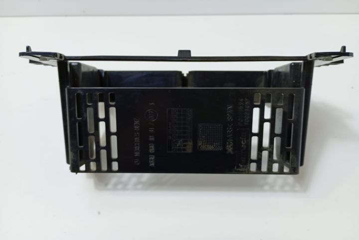 Suport  radio cd player  A6396891031 Mercedes-Benz Vito W639