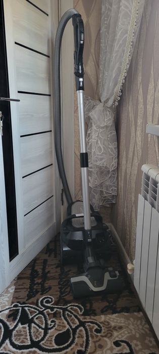 Продаю пылесос Tefal