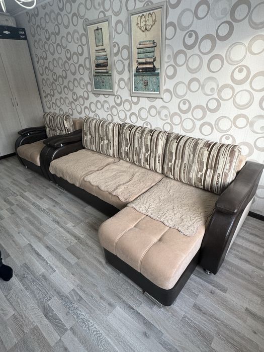 Продам мягкий уголок ( диван , кресло ) и телевизор Samsung