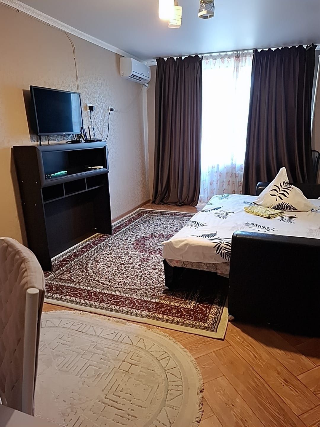 Сдаётся 1 комната кв в центре 8000